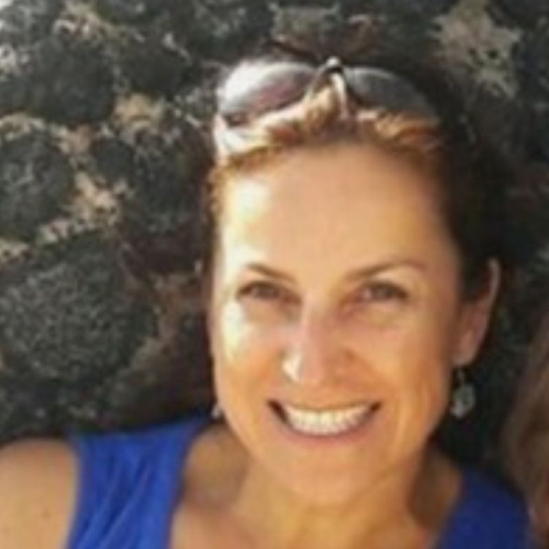 Alejandra Lopez Administrador General